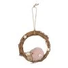 Dekohänger - Kranz Mit Schaf - Braun/rosa/weiß - Aus Holz - Ca. 14 X 14 Cm 1 Dekohänger - Kranz Mit Schaf - Braun/rosa/weiß - Aus Holz - Ca. 14 X 14 Cm -Lumo Geschaft 234706 4016096426699 mica living dekohaenger kranz mit schaf pink 01